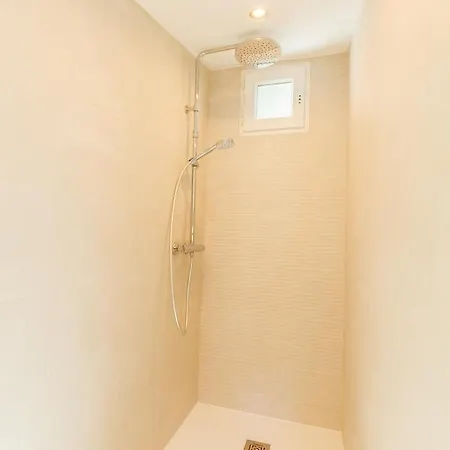 Roche 5 Апартаменты *